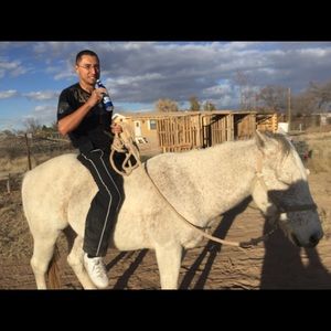 Meet your Posher, Luis